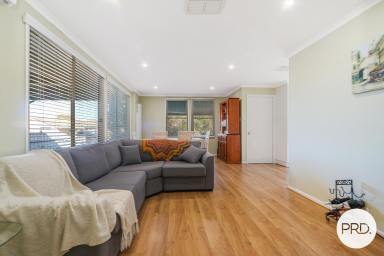 House For Lease - NSW - Lavington - 2641 - IMPECCABLY PRESENTED HOME!  (Image 2)