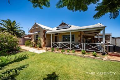 House For Sale - WA - Kalbarri - 6536 - Character, Charm & Elegence  (Image 2)