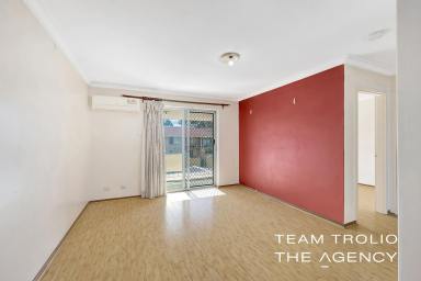 Apartment For Sale - WA - Glendalough - 6016 - LOCK AND LEAVE  (Image 2)