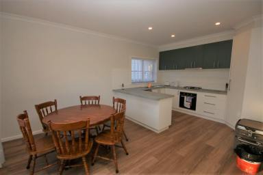 House For Sale - VIC - Rochester - 3561 - FULLY RENOVATED FAMILY GEM IN THE HEART OF ROCHESTER  (Image 2)