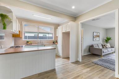 House For Sale - VIC - Golden Square - 3555 - Charming Refurbished Home in Prime Location!  (Image 2)