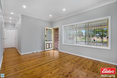 House For Lease - NSW - Lake Heights - 2502 - HOUSE ON LEVEL BLOCK!  (Image 2)