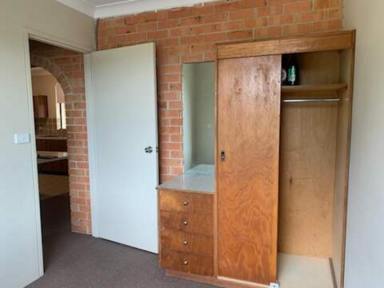 Unit For Lease - NSW - Forster - 2428 - 2 bedroom Central Unit  (Image 2)