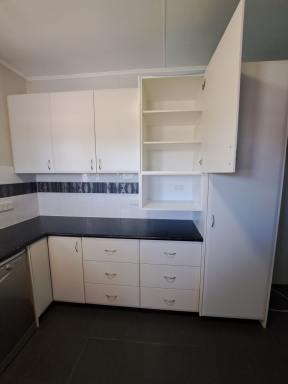 House For Sale - WA - Pegs Creek - 6714 - Karratha 3 x 1 House in Prime Location Close to CBD  (Image 2)