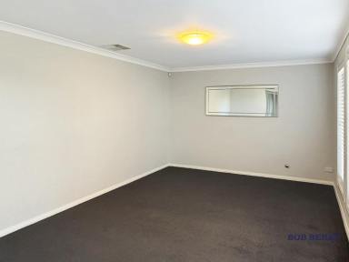 House Leased - NSW - Dubbo - 2830 - Large, modern four-bedroom home in Keswick Estate  (Image 2)