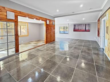 House For Sale - NSW - Leeton - 2705 - ENJOY THE COUNTRY AIR  (Image 2)