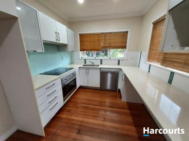 House For Lease - QLD - Childers - 4660 - Charming 3-Bedroom Home in Childers  (Image 2)