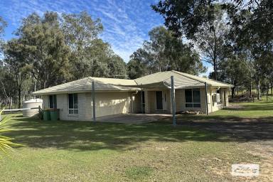 House For Lease - QLD - Adare - 4343 - 4 Bedroom Lowset Brick House Located in Adare on 5 acres  (Image 2)