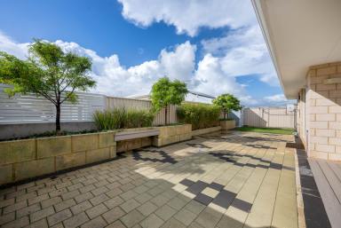 House For Sale - WA - Baldivis - 6171 - Family Comfort in The Heart of Baldivis  (Image 2)