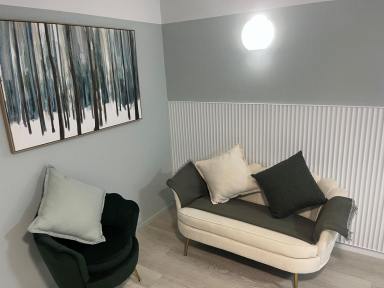 Unit For Sale - QLD - Edge Hill - 4870 - 1 Bed Unit For sale, walking distance to Edge Hill shops  (Image 2)