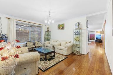House For Sale - WA - Canning Vale - 6155 - A Family Classic in a Premier Position  (Image 2)