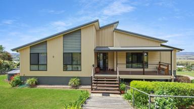 House For Sale - QLD - Hodgson Vale - 4352 - Sensational Hodgson Vale Living !  (Image 2)