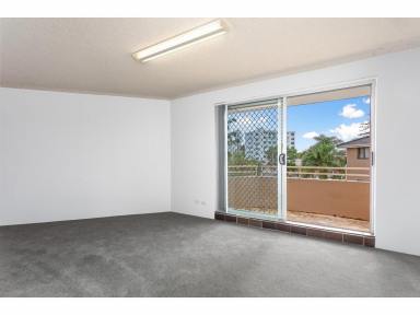 Unit For Lease - NSW - Tuncurry - 2428 - Two bedroom unit  (Image 2)
