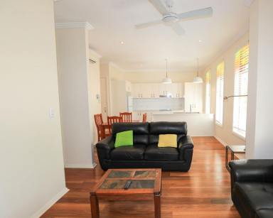 Apartment For Sale - NSW - Inverell - 2360 - Modern Fully Furnished Apartment in the Heart of Inverell  (Image 2)