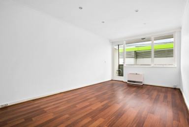Unit Leased - VIC - Elwood - 3184 - GREAT LOCATION | TWO BEDROOM | COASTAL LIFESTYLE  (Image 2)