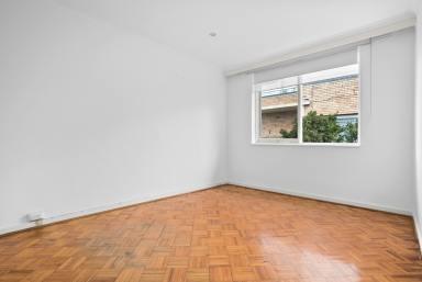 Unit Leased - VIC - Elwood - 3184 - GREAT LOCATION | TWO BEDROOM | COASTAL LIFESTYLE  (Image 2)