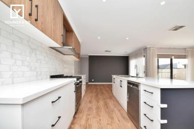 House For Sale - VIC - Kialla - 3631 - Close to St Anne's School - 4 Bedroom Kialla Lakes Estate  (Image 2)