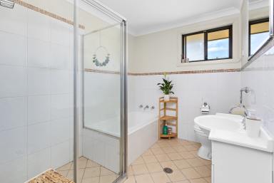 Townhouse For Lease - NSW - Kiama - 2533 - Chic Inner City Living  (Image 2)