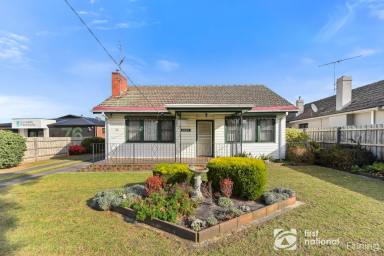 House For Sale - VIC - Beaconsfield - 3807 - A Perfect Home for All Your Needs in One of the Best Parts of Beaconsfield!  (Image 2)
