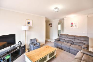 Unit For Sale - VIC - Mildura - 3500 - PERFECT OPPORTUNITY  (Image 2)