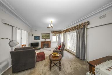 House For Sale - NSW - Tumut - 2720 - Top of Town  (Image 2)