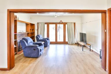 House For Sale - VIC - Manangatang - 3546 - THE COUNTRY LIFE  (Image 2)
