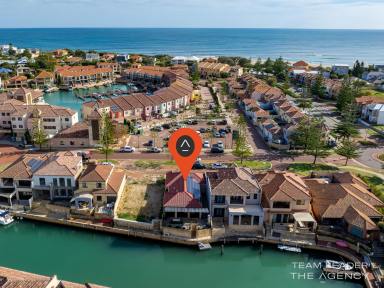 House For Sale - WA - Wannanup - 6210 - Embrace serene canal-side living in Port Bouvard  (Image 2)