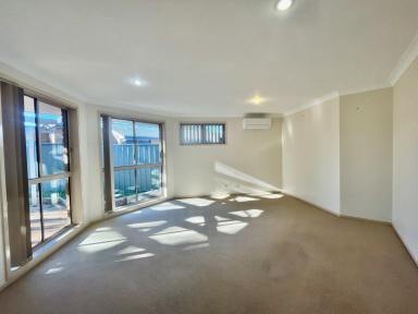 Villa For Lease - NSW - Old Bar - 2430 - Freestanding Duplex in Quiet Cul-De_Sac  (Image 2)