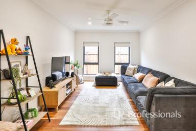 House For Sale - VIC - Mildura - 3500 - Neat, Modern, and Close to the River  (Image 2)