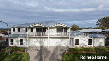 House For Sale - NSW - Worrigee - 2540 - Brand New Spacious Duplex  (Image 2)