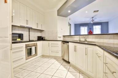 House For Sale - VIC - Mildura - 3500 - MAKE YOUR MOVE  (Image 2)
