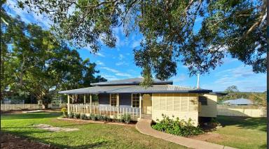 House For Sale - QLD - Crows Nest - 4355 - Completely renovated three-bed, plus office colonial home, shed, tanks, and solar.  (Image 2)