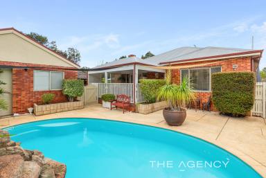 House Sold - WA - Jane Brook - 6056 - "Timeless Elegance" - Directly Opposite Beautiful Parkland & Lake  (Image 2)