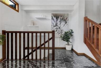 Townhouse For Lease - QLD - Auchenflower - 4066 - $800 Per Week - Includes water and Samsung Frame TV  (Image 2)