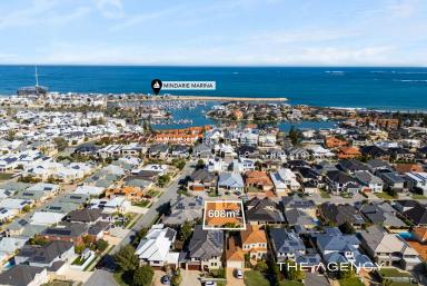 House For Sale - WA - Mindarie - 6030 - ARCHITECTURAL ELEGANCE MEETS BALINESE CALM  (Image 2)