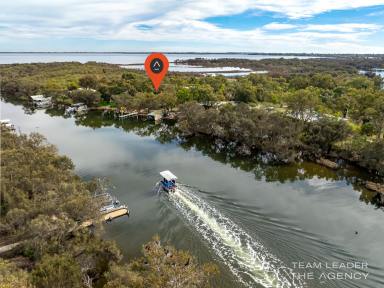 House For Sale - WA - South Yunderup - 6208 - Island Paradise Living  (Image 2)