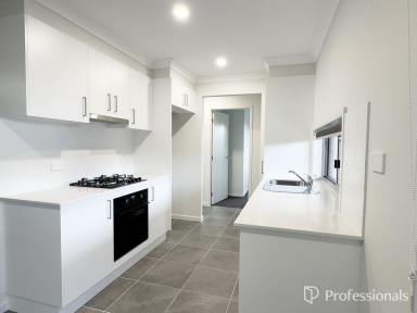 House Leased - NSW - Kootingal - 2352 - 2/25 Wattle Street, Kootingal  (Image 2)