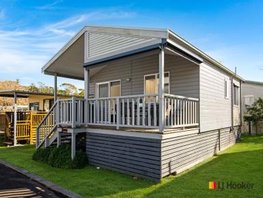 House For Sale - NSW - Batehaven - 2536 - Champagne taste but don't want to spend a fortune?  (Image 2)