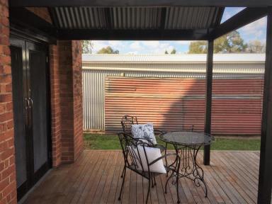 Townhouse For Lease - VIC - Oxley - 3678 - 1888 OXLEY - FULLY FURNISHED  (Image 2)