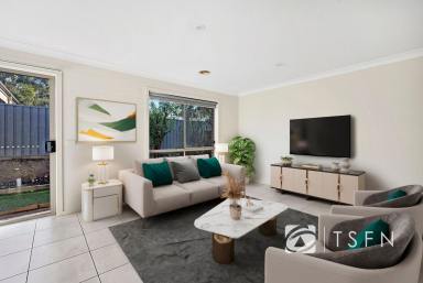 House For Sale - VIC - Golden Square - 3555 - Stunning Three Bedroom Unit in Golden Square.  (Image 2)