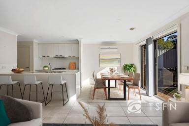 House For Sale - VIC - Golden Square - 3555 - Stunning Three Bedroom Unit in Golden Square.  (Image 2)