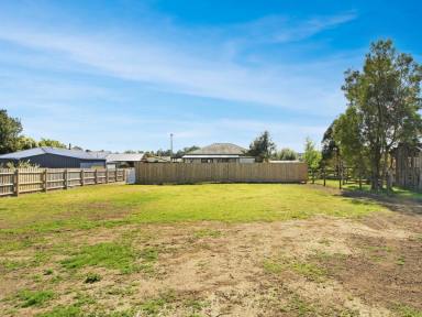 Residential Block For Sale - VIC - Lucknow - 3875 - READY-TO-BUILD 681SQM BLOCK IN QUIET LOCATION  (Image 2)