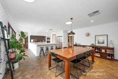 House For Sale - WA - Booragoon - 6154 - IMMACULATELY RENOVATED FAMILY RESIDENCE  (Image 2)