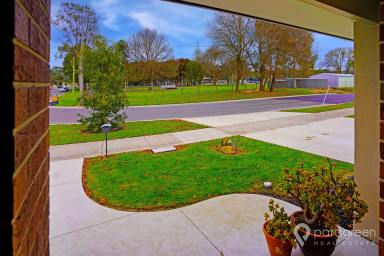 Unit For Sale - VIC - Foster - 3960 - 2 BEDROOM UNIT ON IT'S OWN TITLE  (Image 2)