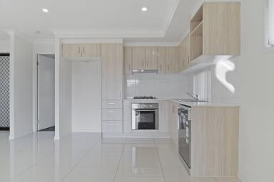 Unit Leased - QLD - Wyreema - 4352 - UNDER APPLICATION: MODERN 2-BEDROOM UNIT IN A SOUGHT AFTER SUBURB  (Image 2)