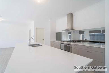 House For Lease - WA - Wellard - 6170 - SPACIOUS FAMILY HOME PACKED WITH FEATURES!!  (Image 2)