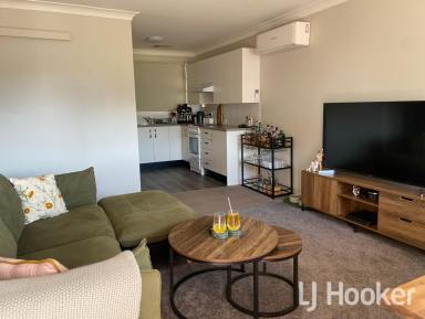 Unit For Sale - NSW - Inverell - 2360 - Low Maintenance Living in Sought-After Ross Hill  (Image 2)