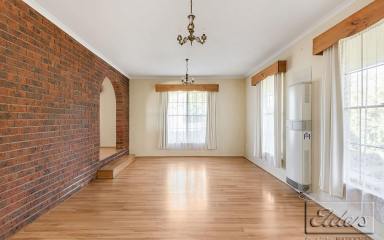 House For Lease - VIC - Strathdale - 3550 - Four Bedroom Family Home - Quiet & Peaceful Area  (Image 2)