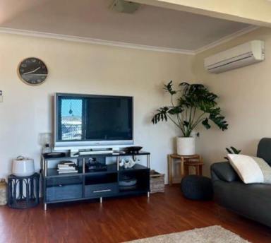 House For Lease - TAS - Eaglehawk Neck - 7179 - Move in without the hassle of furnishing a home!  (Image 2)