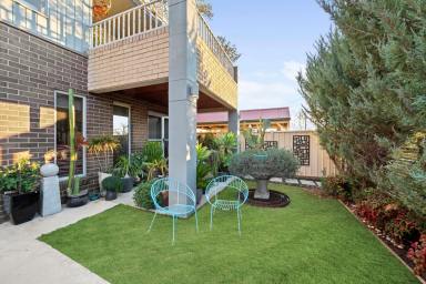 House For Sale - VIC - Kennington - 3550 - Contemporary Living in Kennington!  (Image 2)